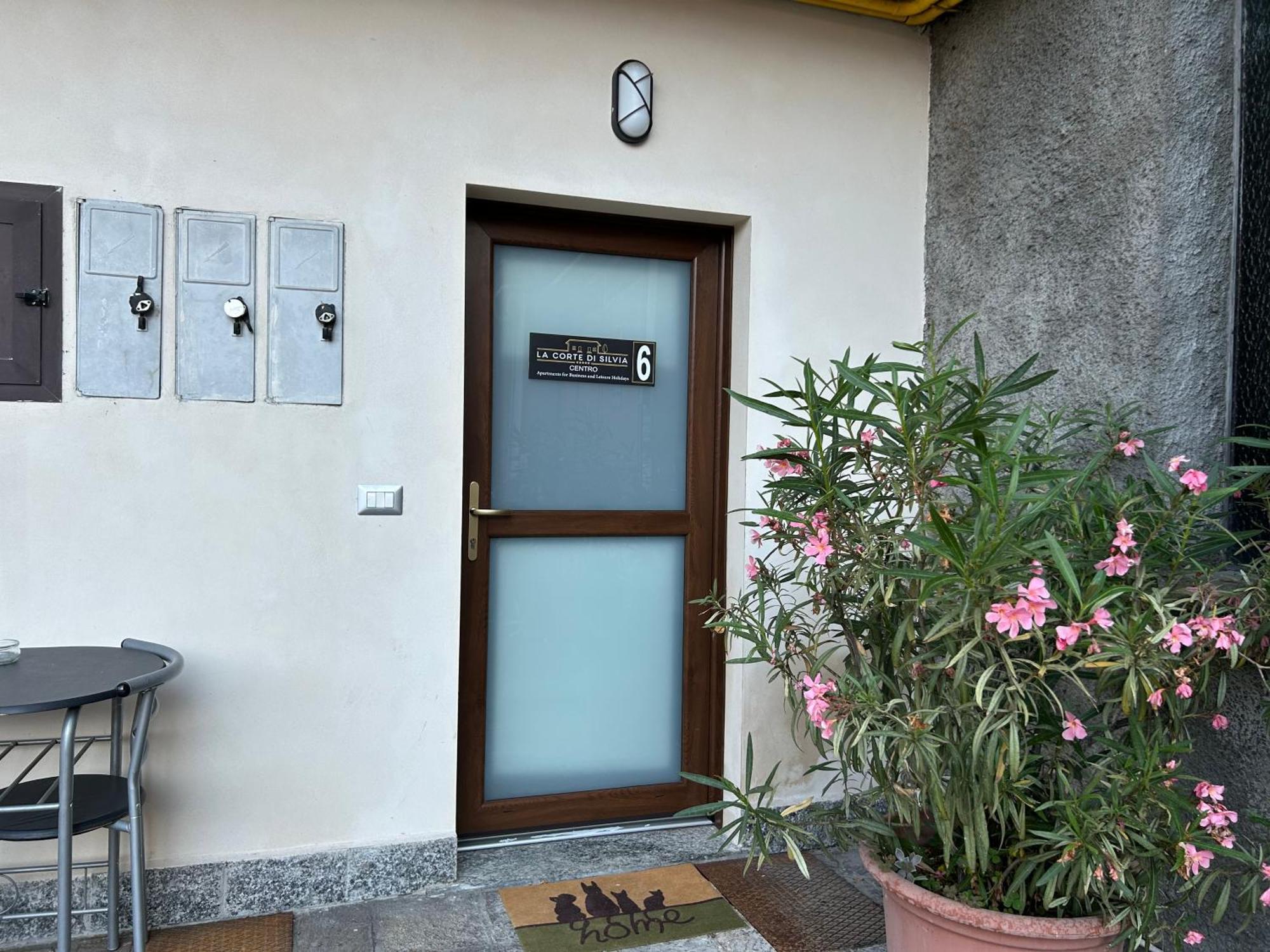 La Corte Di Silvia Centro Sesto Calende Kültér fotó